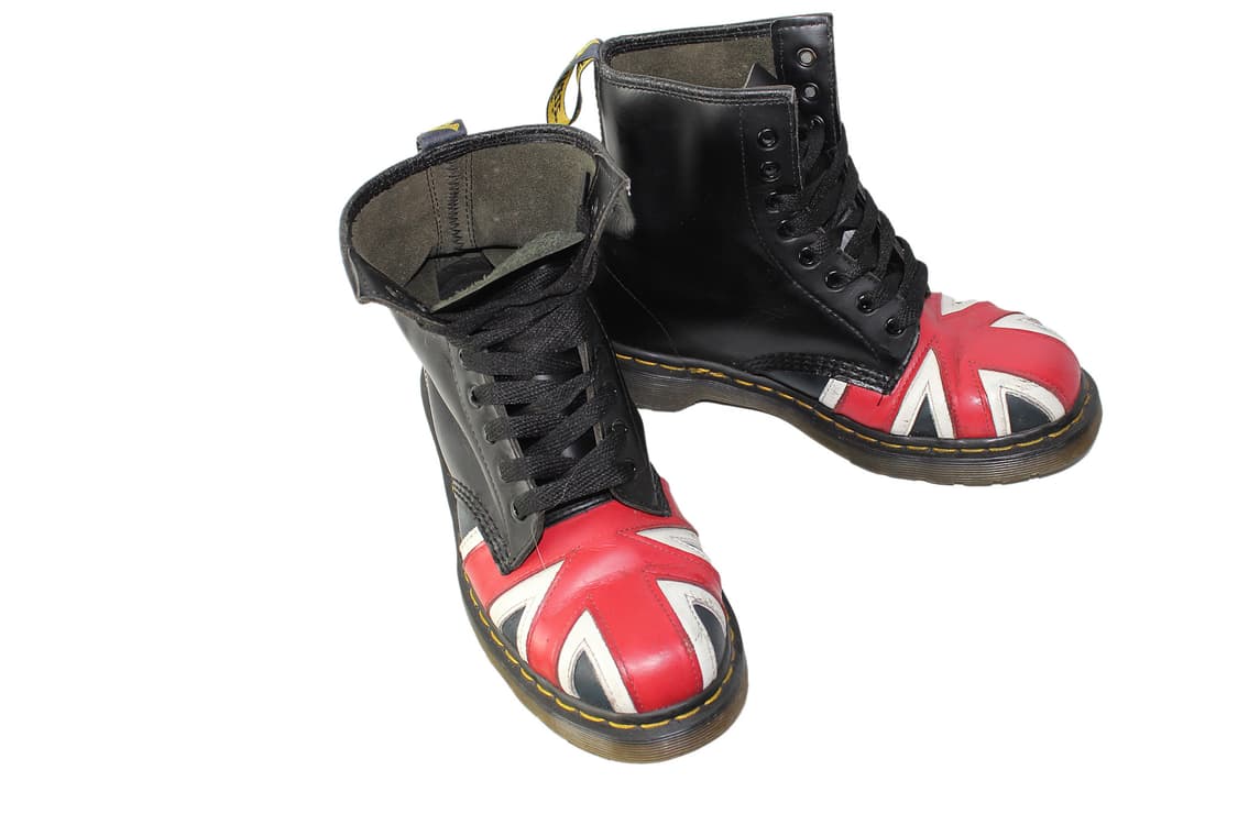 Dr. Martens 닥터마틴 유니언잭 8홀 부츠 상품이미지1