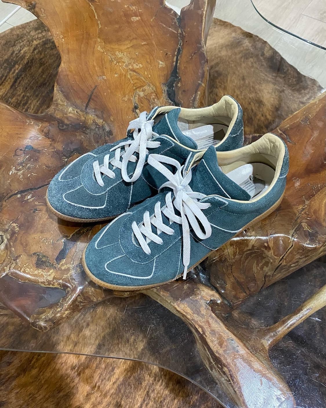MAISON MARGIELA suede sneakers 상품이미지1
