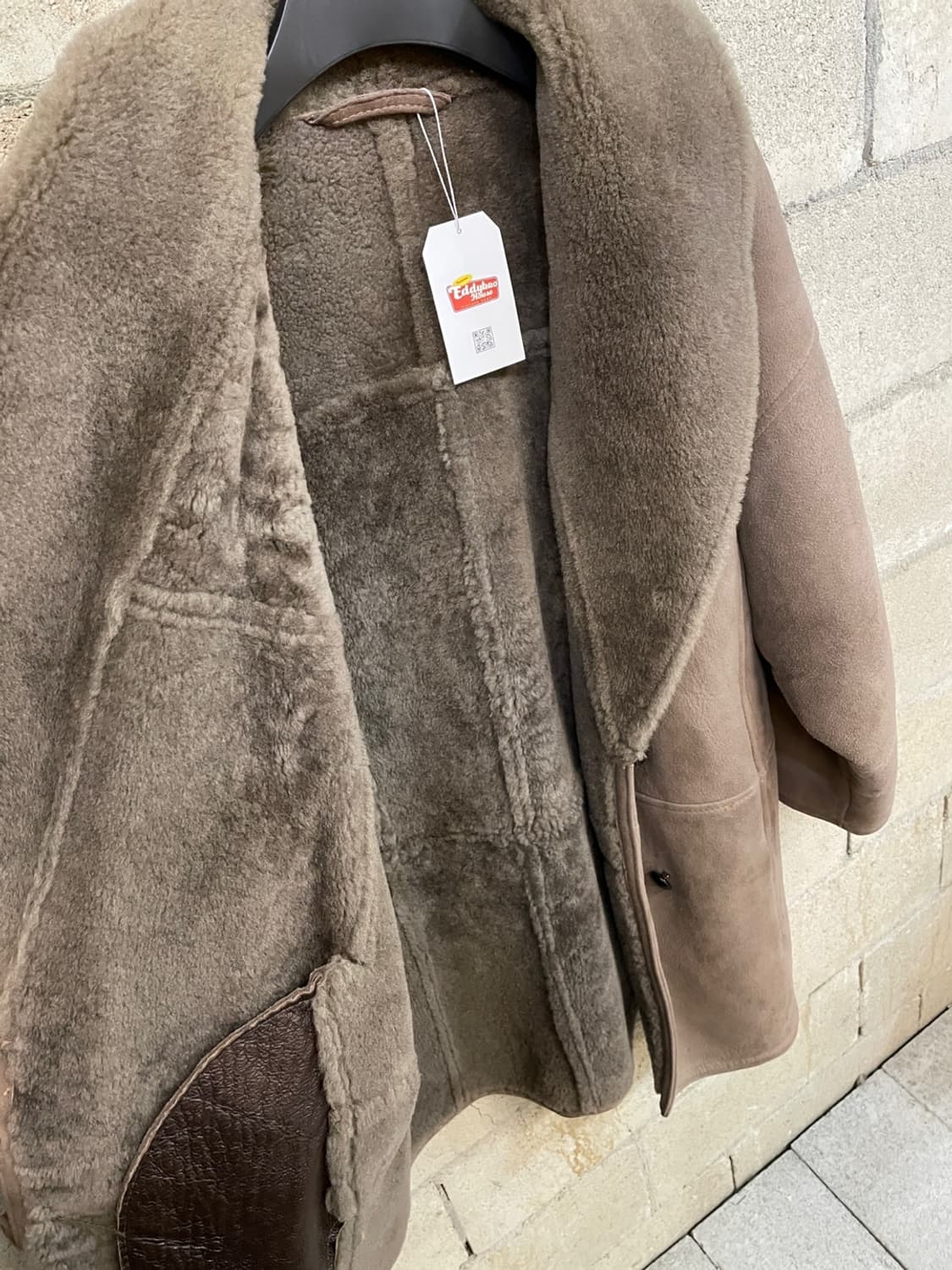 버버리 양가죽 무톤 코트 상품이미지6