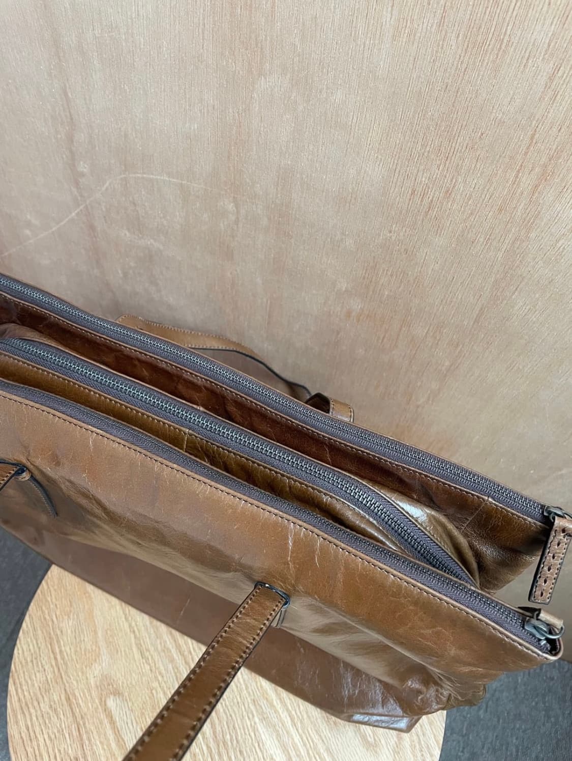 이세이 미야케 레더 숄더백 상품이미지7