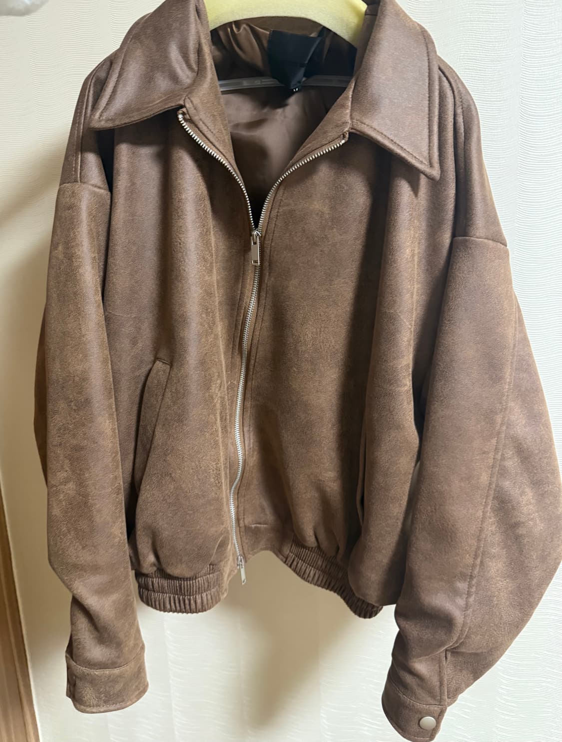 블랙모먼트 비건 스웨이드 오버핏 미니멀 인시전 스트레이트 집업 자켓 상품이미지2