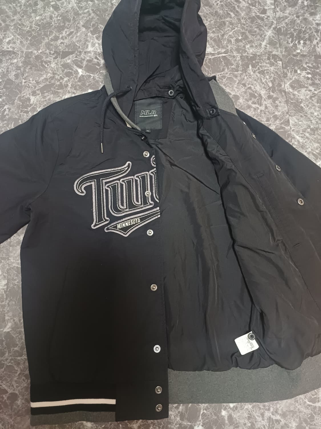 MLB 미네소타 트윈스 후드 자켓(탈부착가능) 상품이미지4