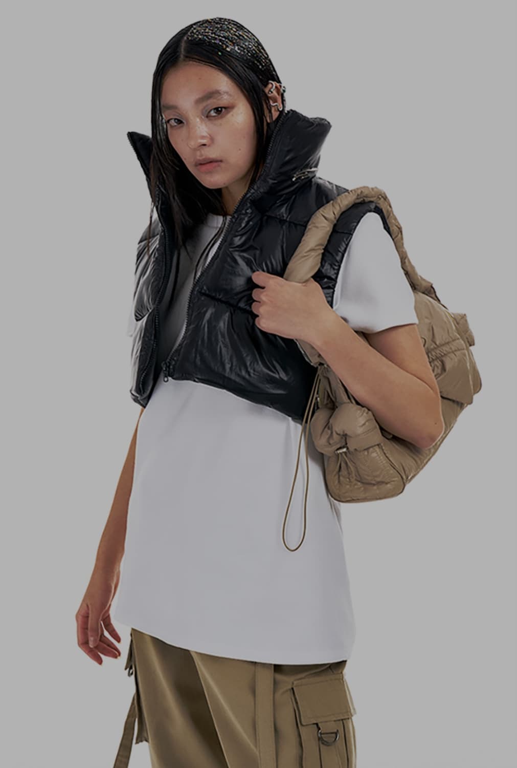 LEEY 셔링 숄더 패디드백 베이지 (레드벨벳 예리 착용) 상품이미지2