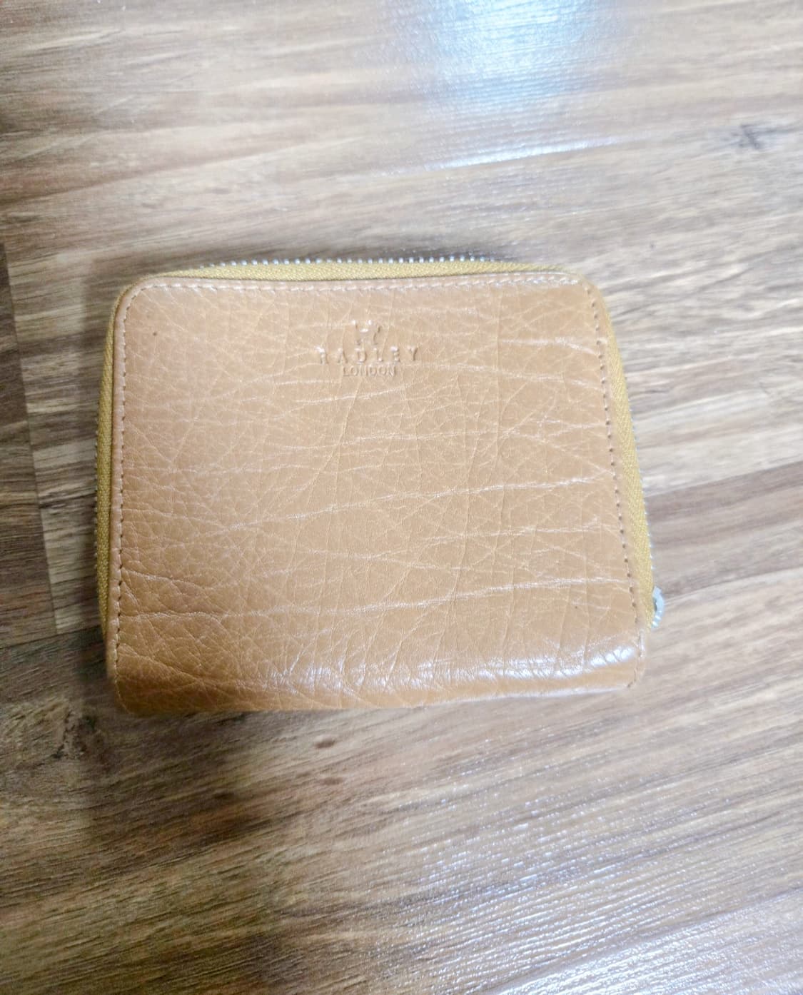 래들리 런던 그로브너 지갑 상품이미지2