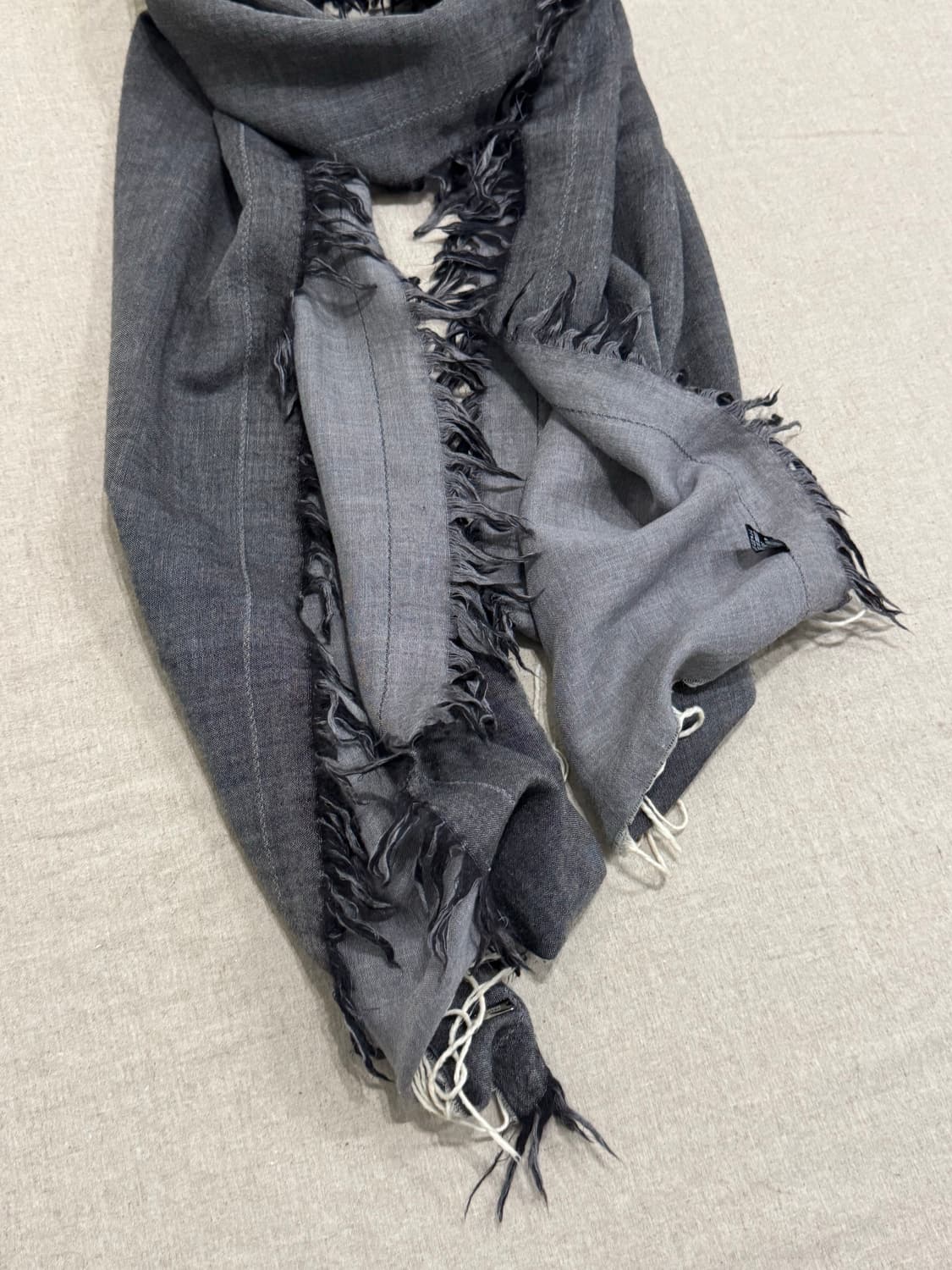 디올 옴므 프린지 실크 더블사이드 머플러 상품이미지3