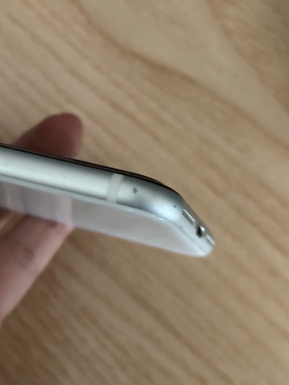 아이폰 SE2 화이트 256GB 상품이미지2