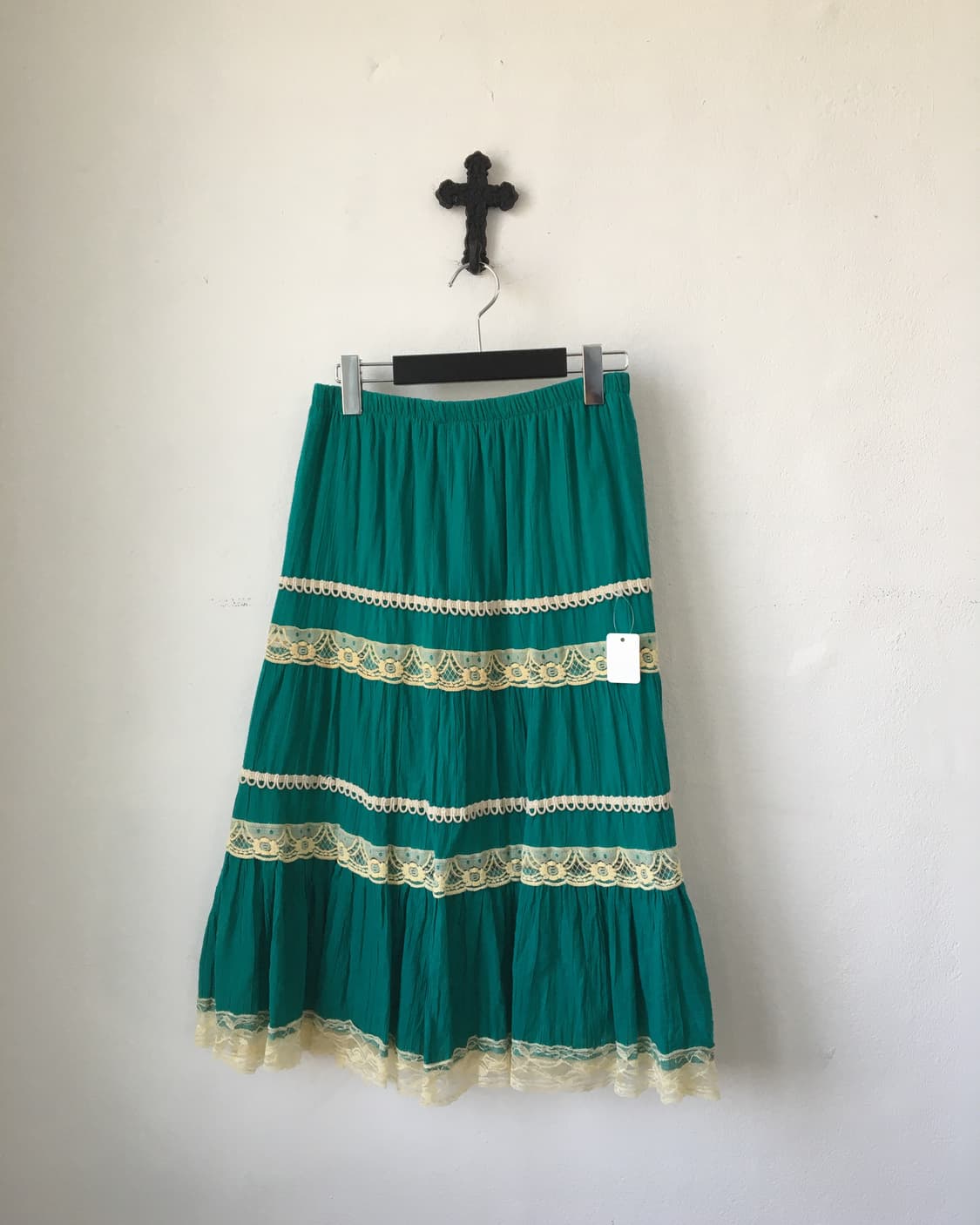 Lace trimming layer long skirt 상품이미지1