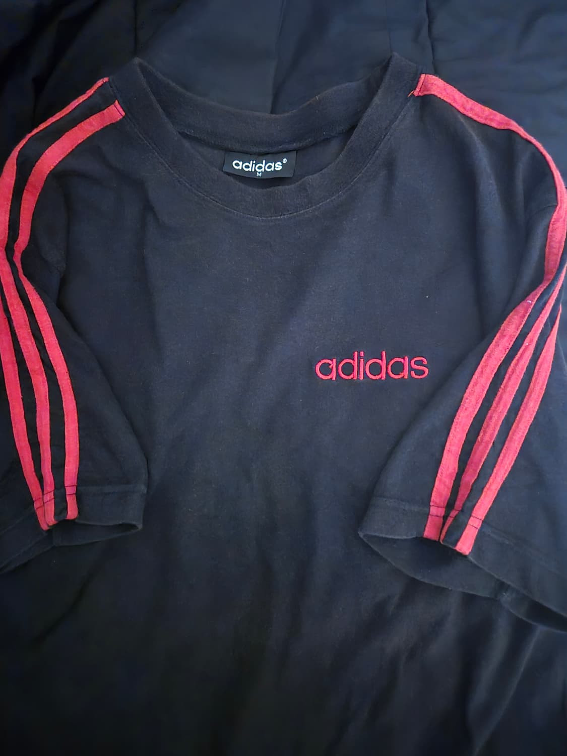 베이프맛 아디다스 빈티지 올드스쿨 반팔 블랙 레드 M 상품이미지3