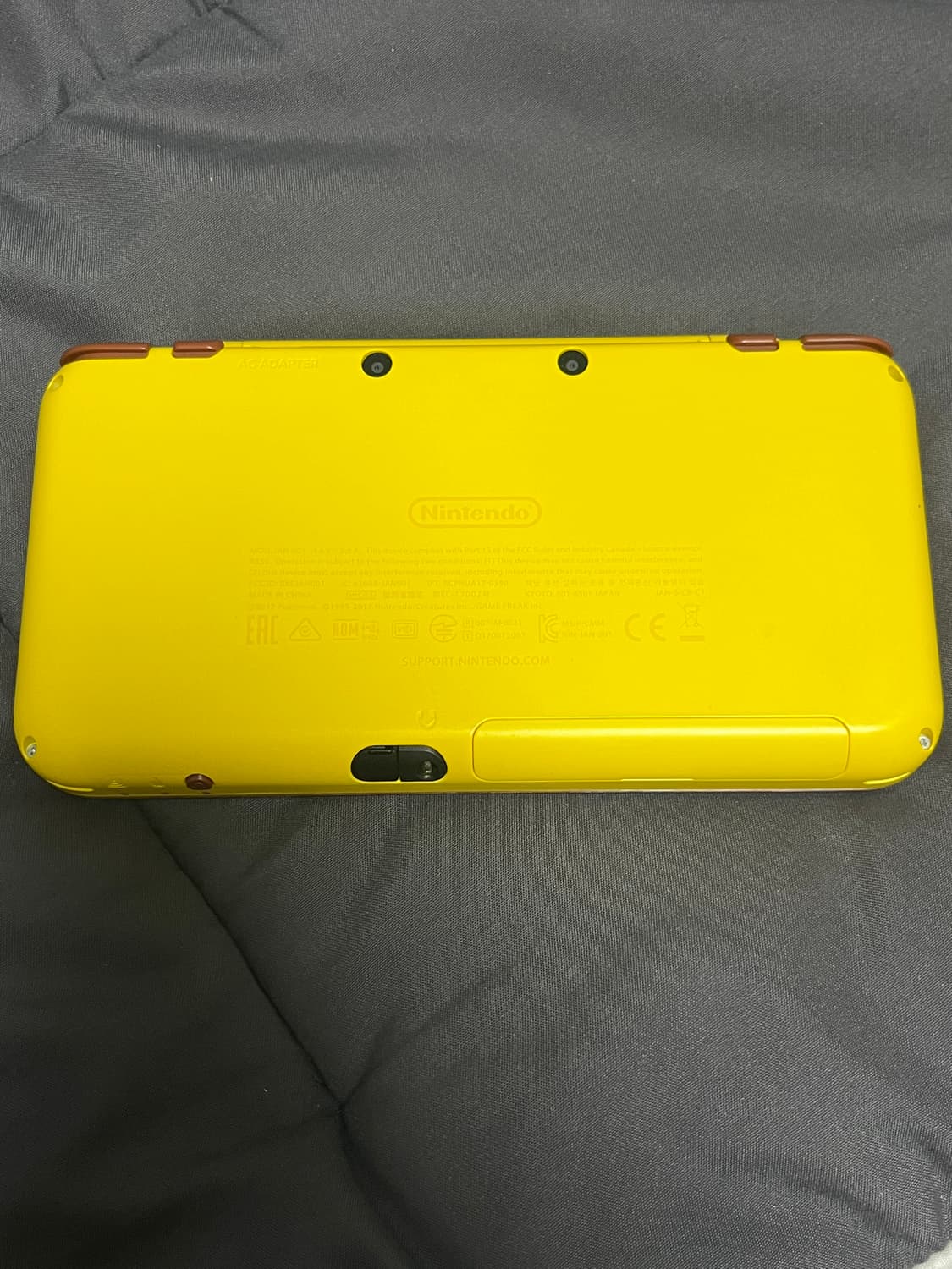 닌텐도 new 2ds xl 피카츄에디션 순정 상품이미지2