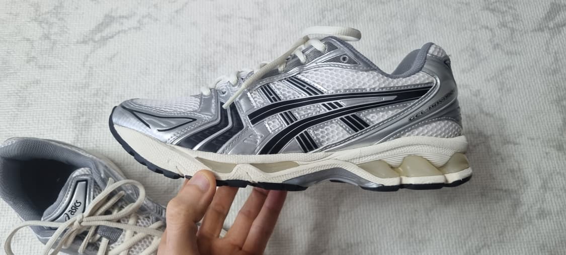 아식스 자운드 젤 카야노 14 실버 블랙 255 상품이미지3