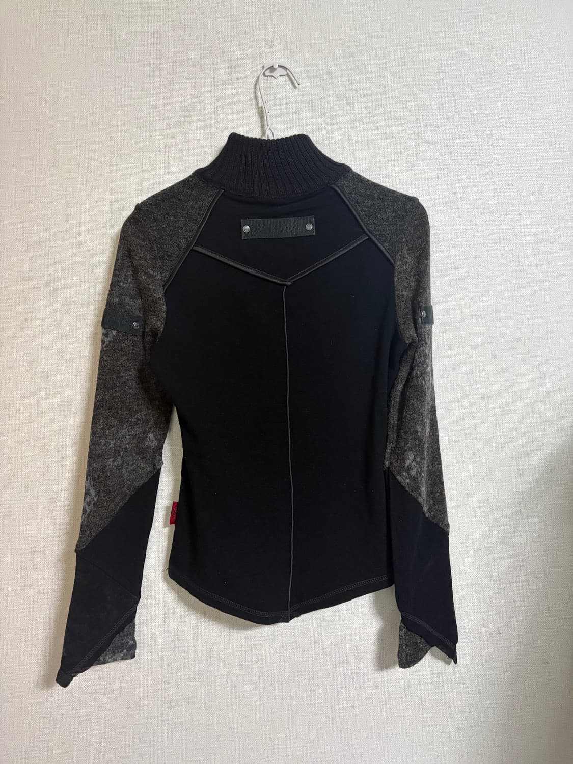 오즈온 히코조 니트 상품이미지2