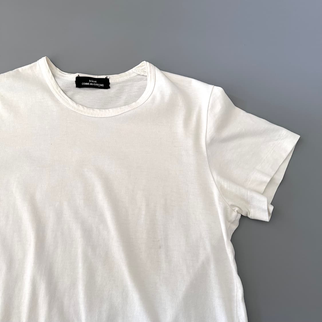 트리콧꼼데가르송 comme des garcons 디테일 반팔 티셔츠 상품이미지2