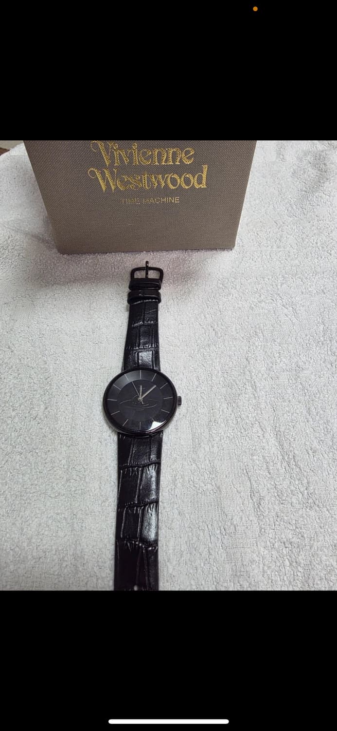 비비안웨스트 우드 블랙 가죽 시계 풀박스 상품이미지3