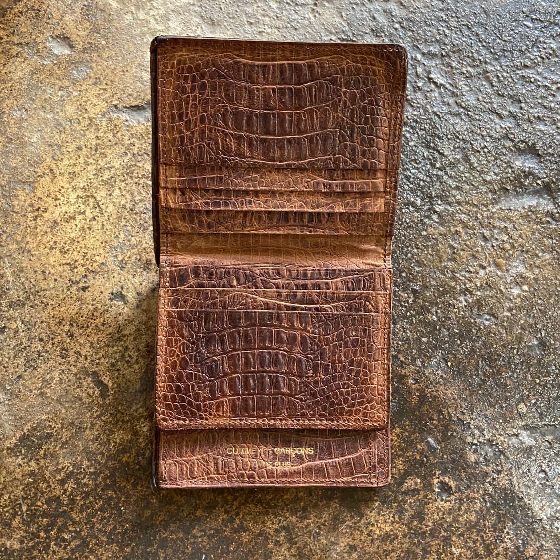 꼼데가르송 브라운 크로커 반지갑 상품이미지3