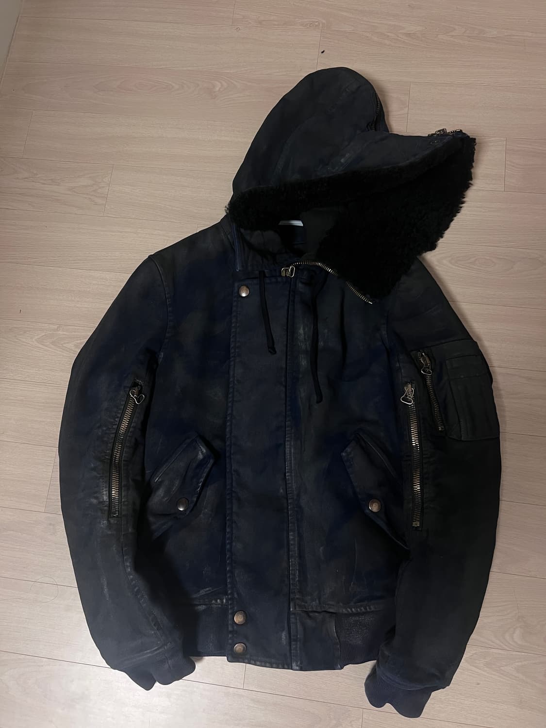 데카르넹 발망 fw10 왁스드 봄버 상품이미지3