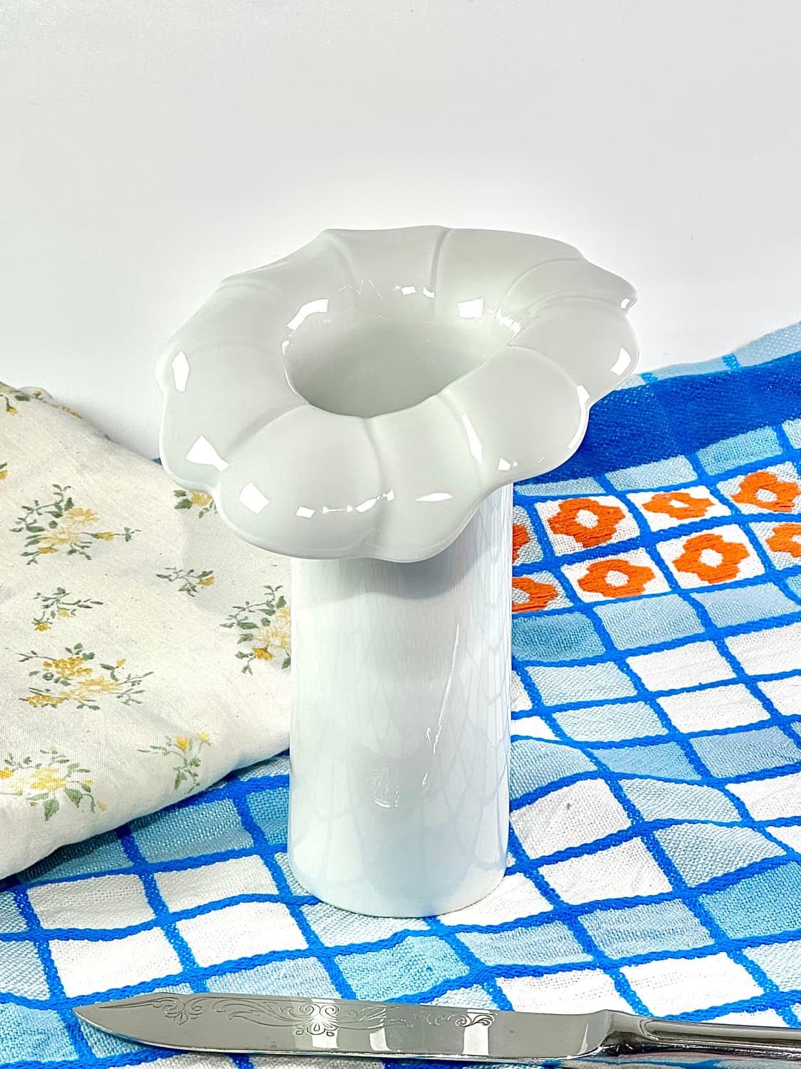 독일 빈티지 포셀린 화이트 플로랄 화병 상품이미지3