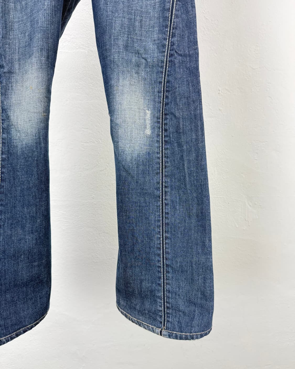 리바이스 엔지니어드 워싱 레그 트위스트 데님 팬츠 상품이미지5