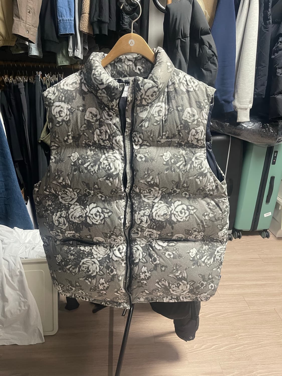 디스이즈네버댓 덕다운 베스트 상태 좋음 상품이미지1