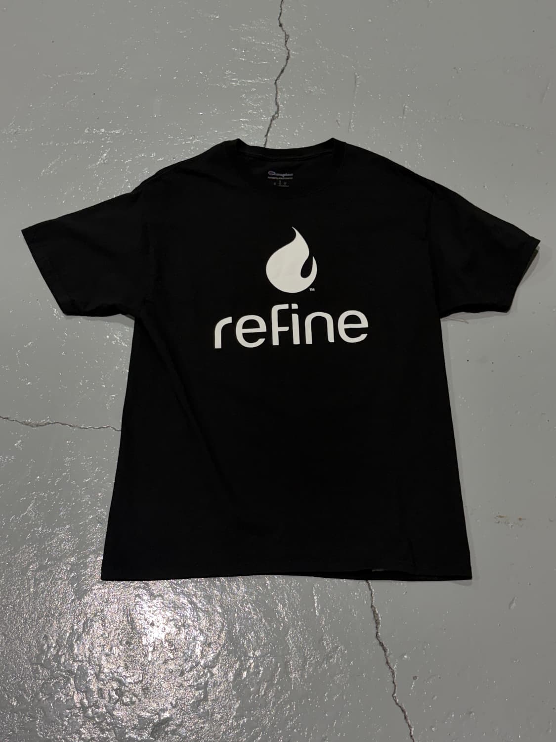 챔피온(Champion) refine 로고 빈티지 블랙 반팔 티셔츠 상품이미지1