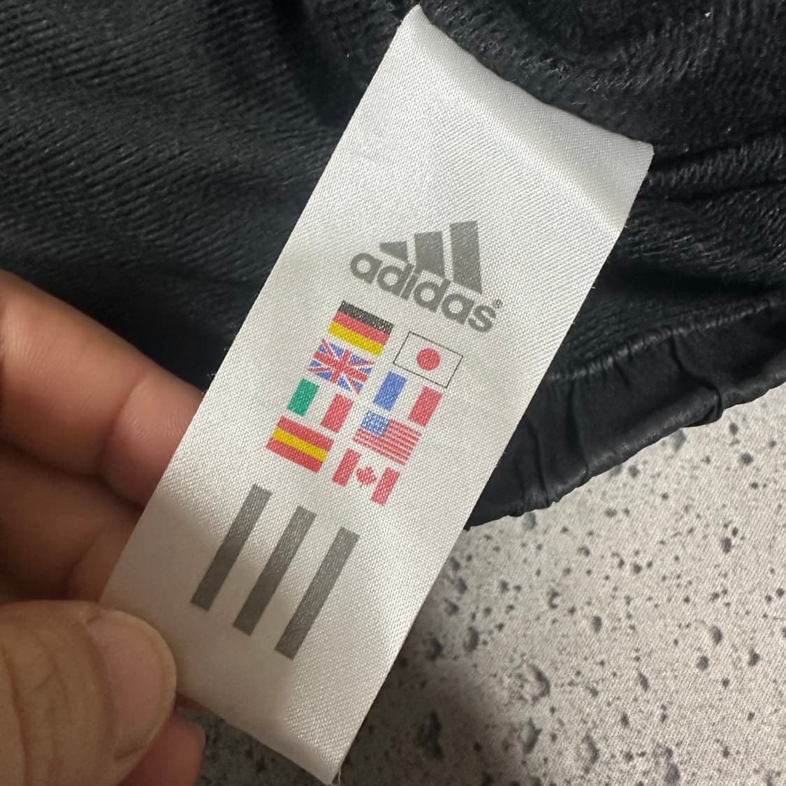 ✨ (바배) 아디다스 올드스쿨 블랙 웜업 상품이미지4