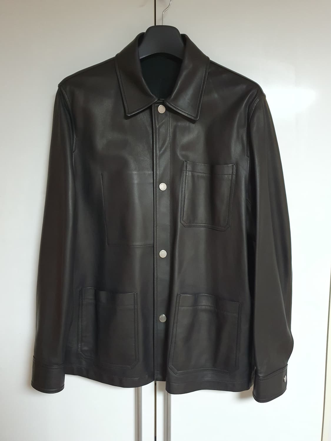 산드로옴므 양가죽 셔츠자켓 50 블랙 상품이미지1