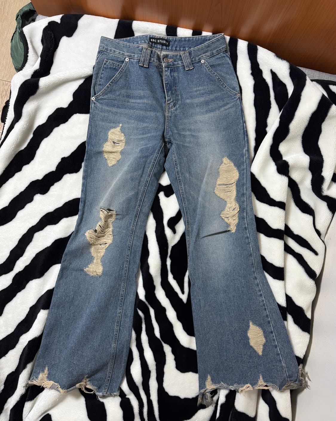 ESC STUDIO 23S/S 부츠컷 데님 1사이즈 상품이미지1