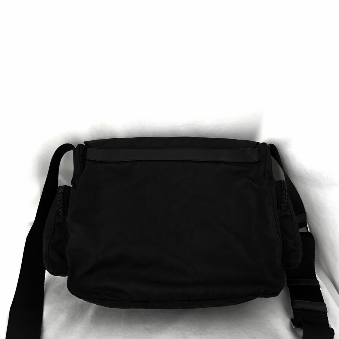 [정품 PRADA] 프라다 사이드 투포켓 나일론 메신저백 크로스백 상품이미지5