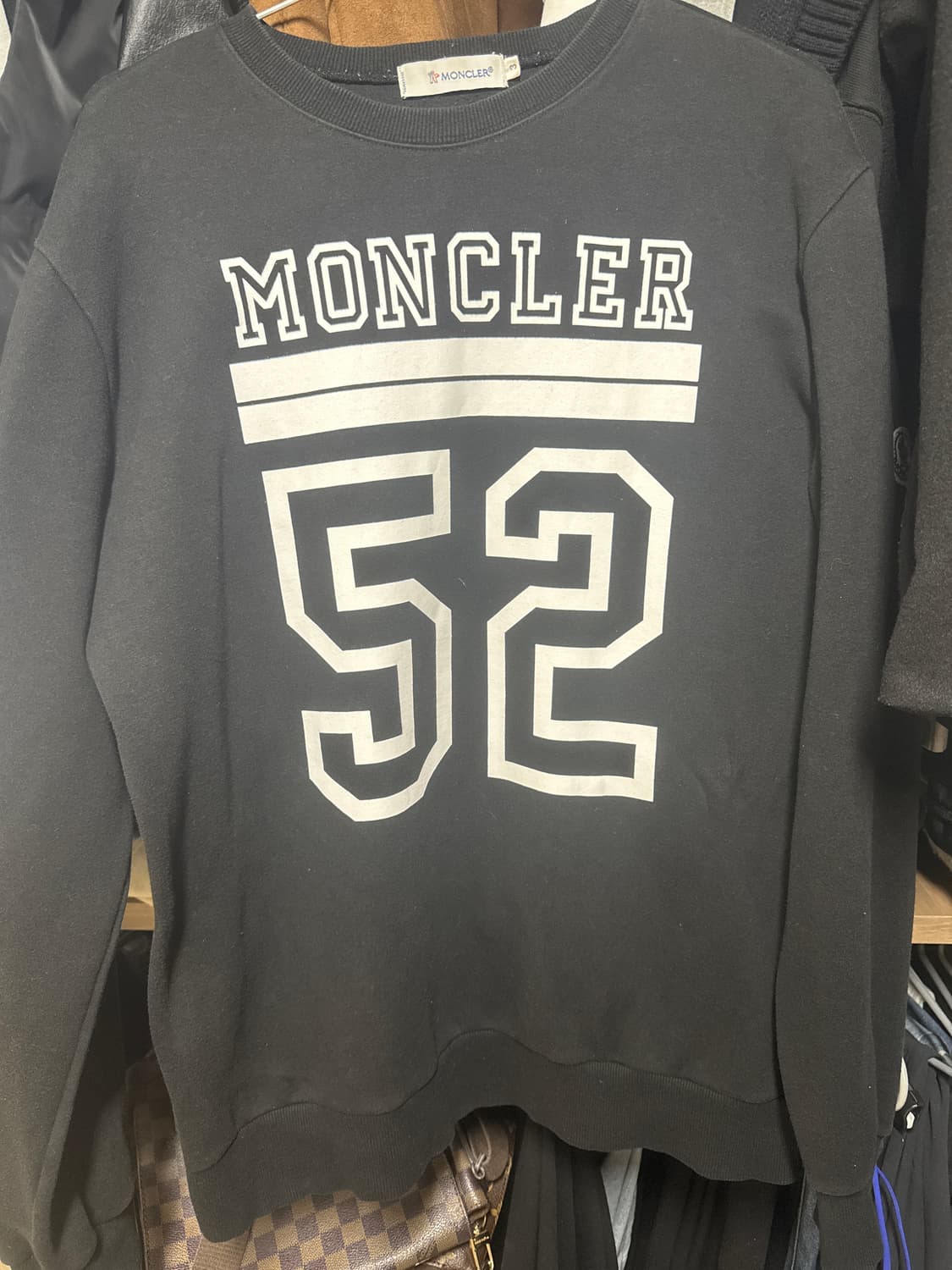 몽클레어 풋볼 맨투맨 상품이미지1