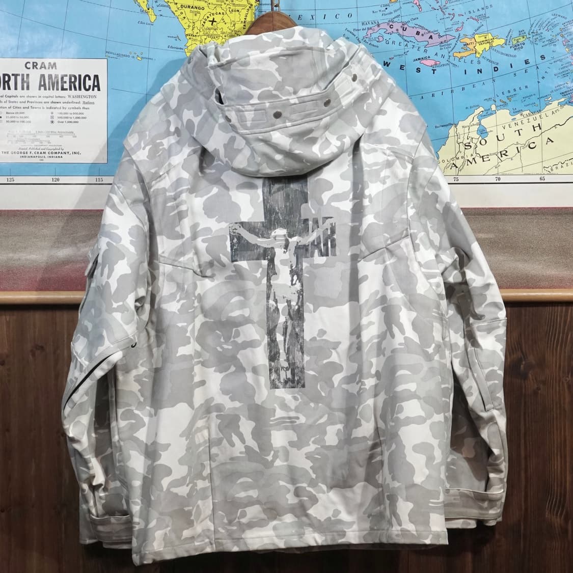 파프롬왓 24FW 아카이브 밀리터리 카모 자켓 상품이미지2