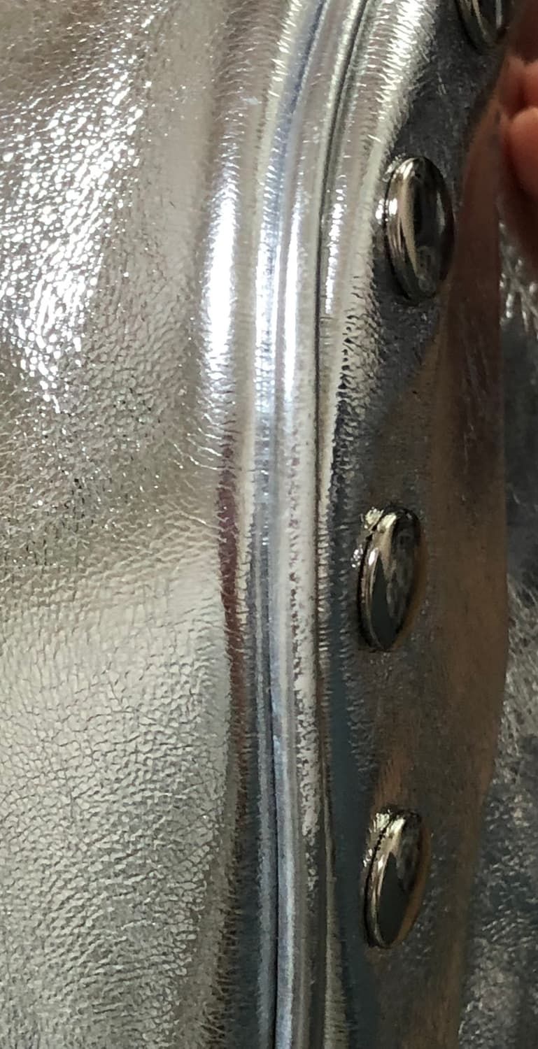 마뗑킴 stud leather shoulder bag in silver 상품이미지4