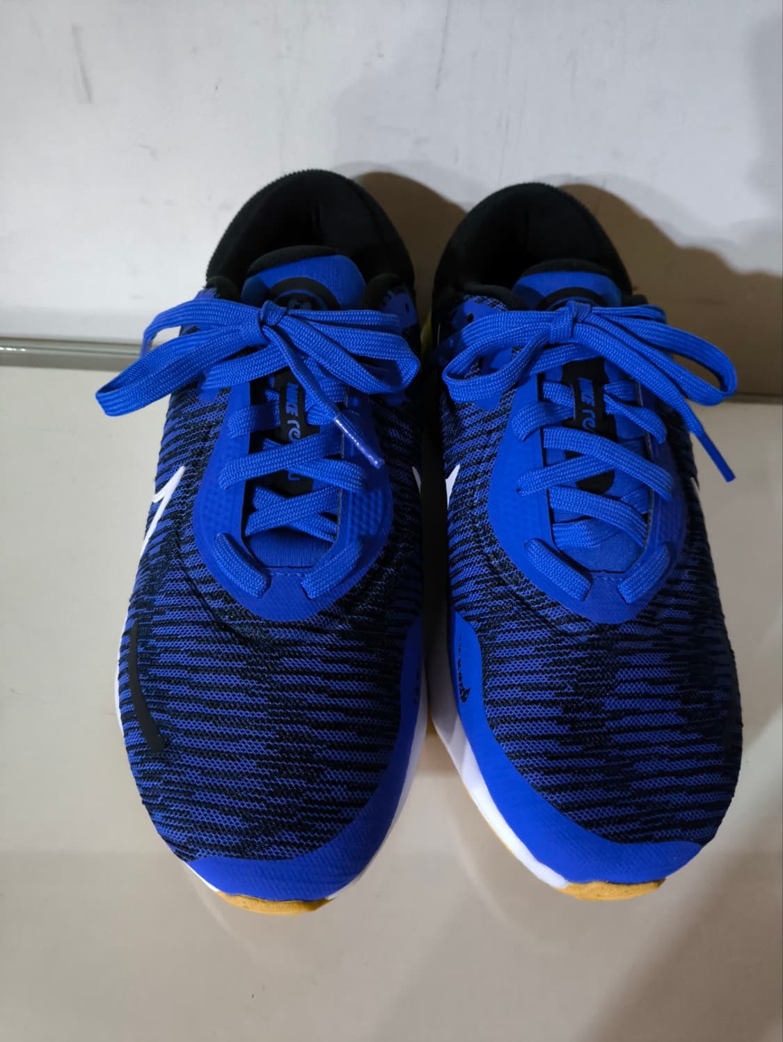 255mm 나이키 리뉴 런 4 레이서 런닝화  상품이미지4