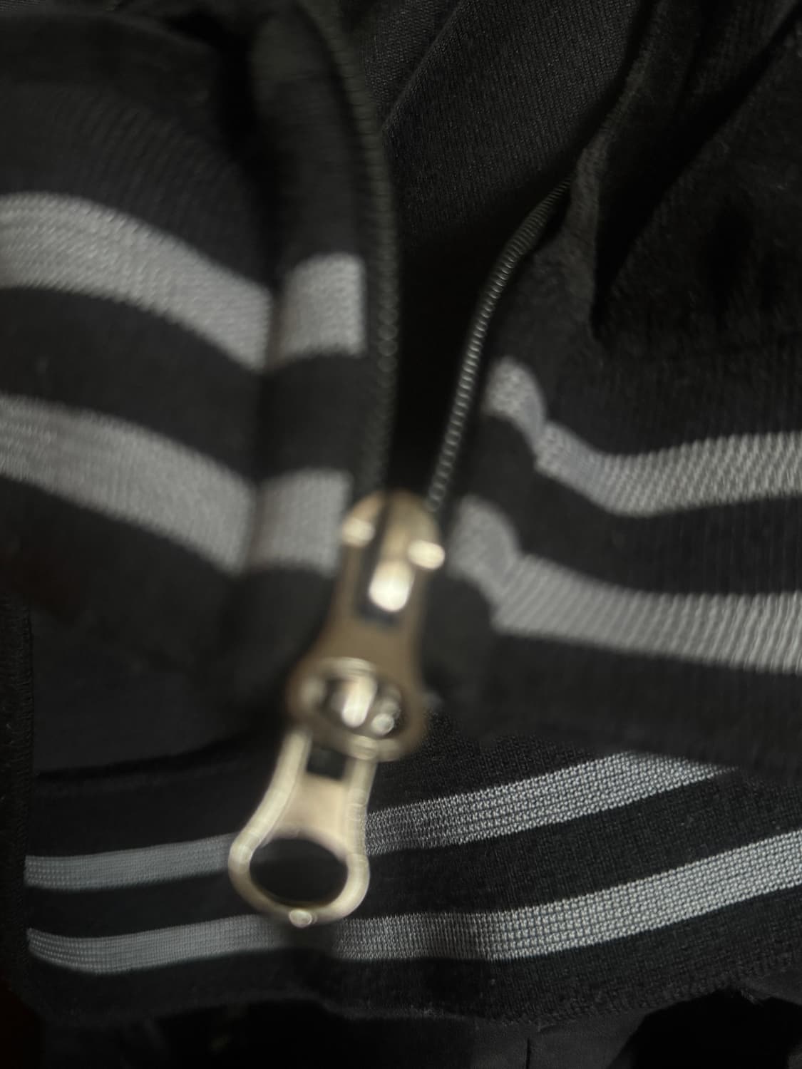 아캄 98벨벳 후드집업(블랙/1) 상품이미지3