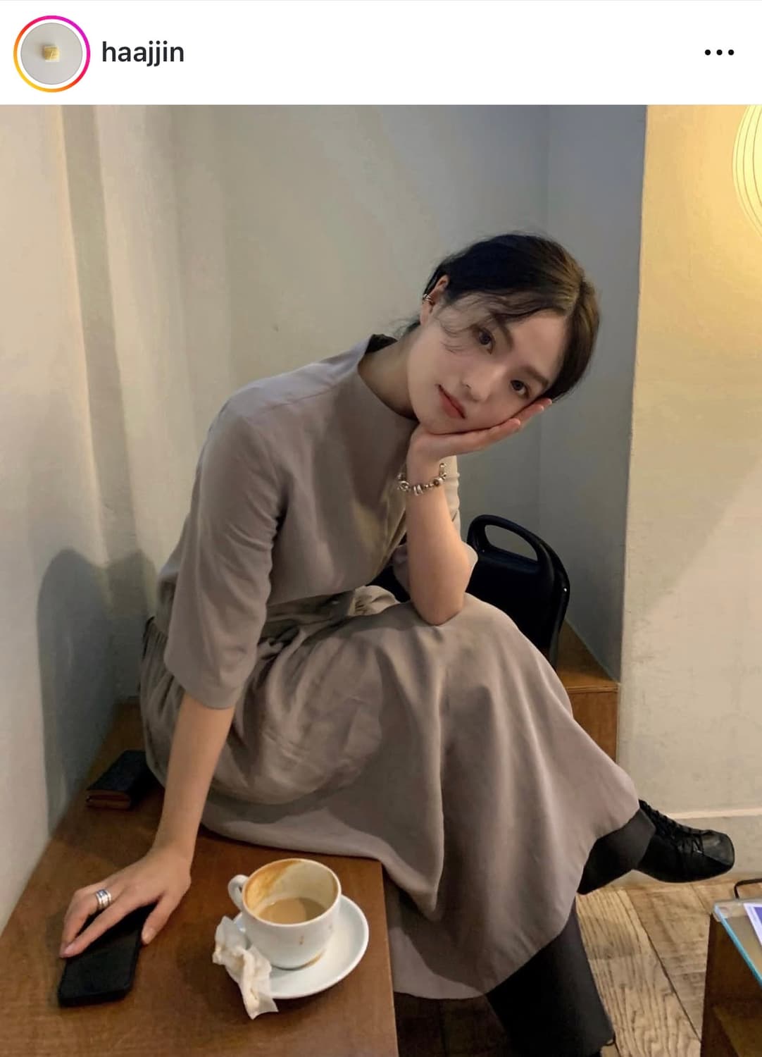 하진착용 로우클래식 원피스 상품이미지1