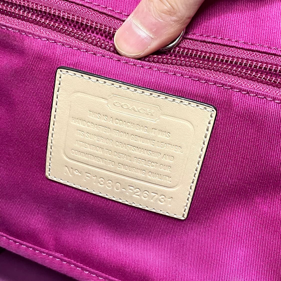 코치 핑크 에나멜 토트백 상품이미지6