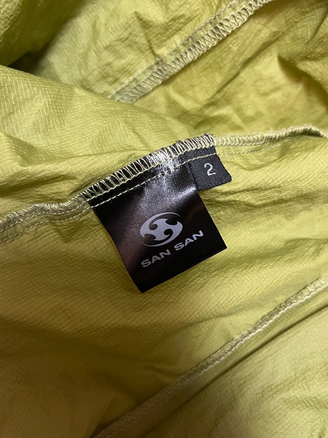 산산기어 22FW 바람막이 사이즈2 상품이미지4