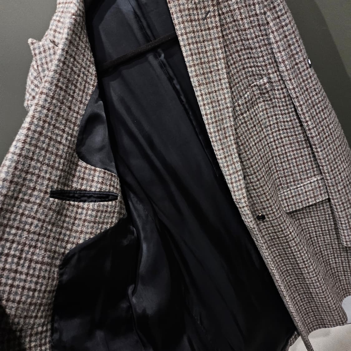 발렌시아가 하운드투스 테일러드 패치로고 코트 상품이미지5