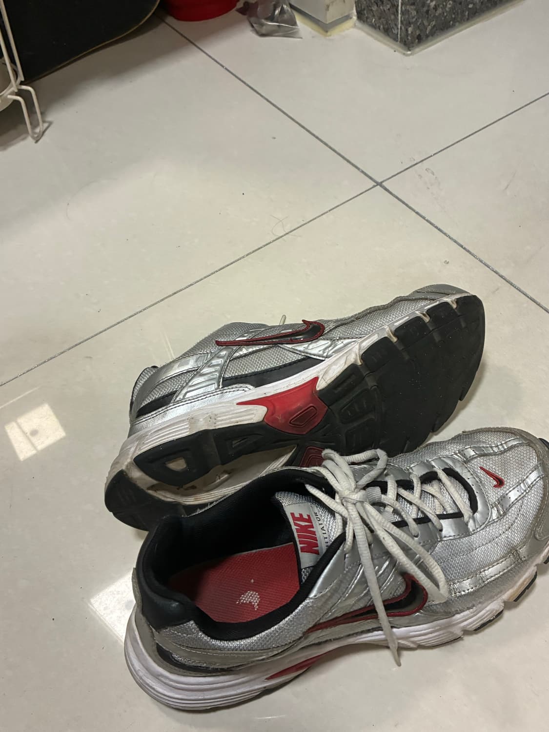 나이키 이니시에이터 275 상품이미지2