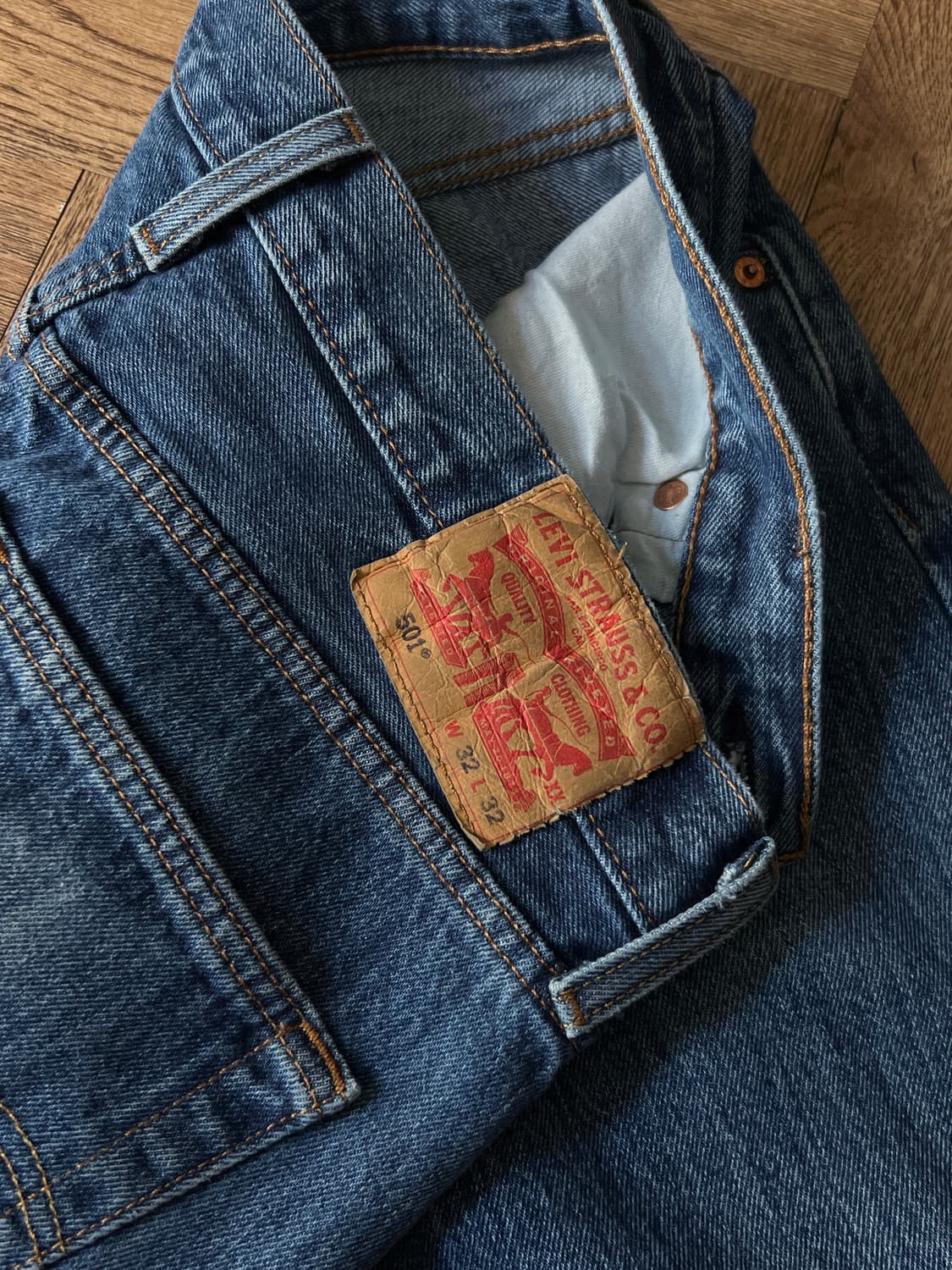 [32]리바이스 501 미디엄블루 워싱 스트레이트 데님 팬츠 상품이미지5