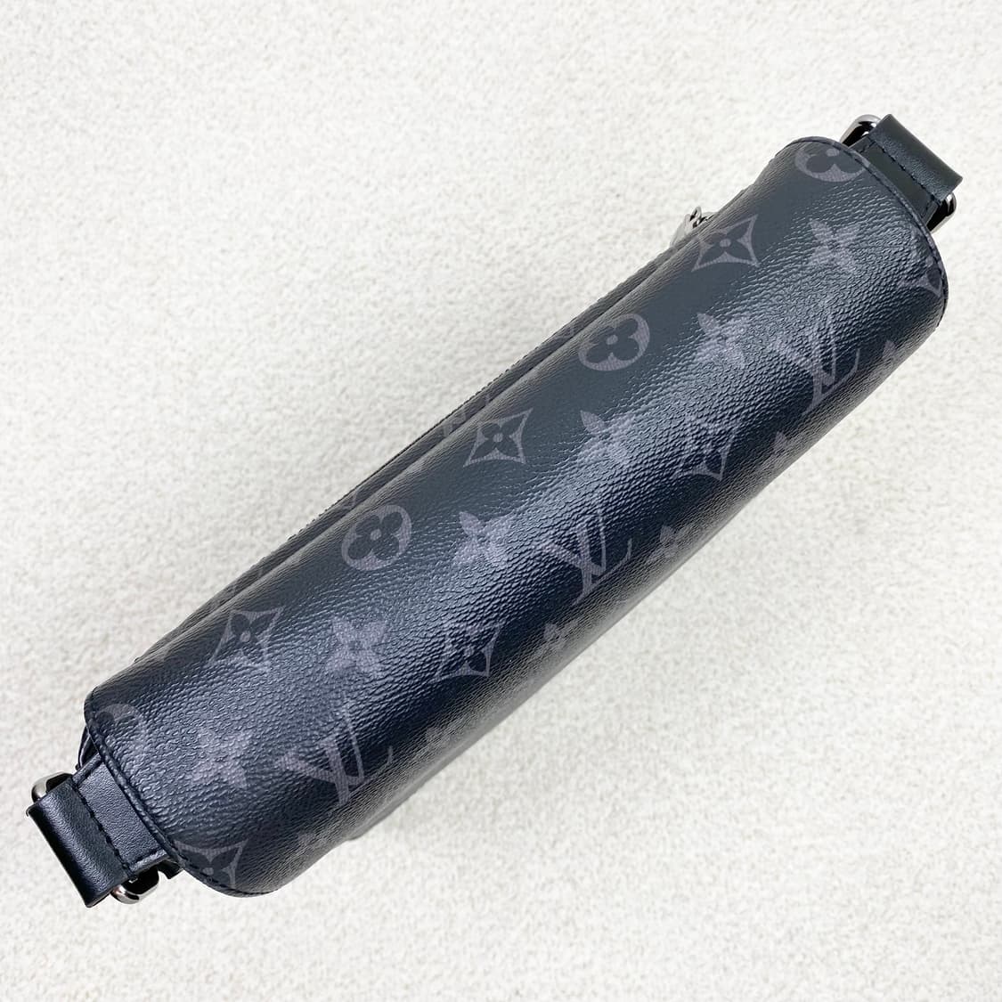 루이비통 메신저백 디스트릭트 pm  상품이미지3