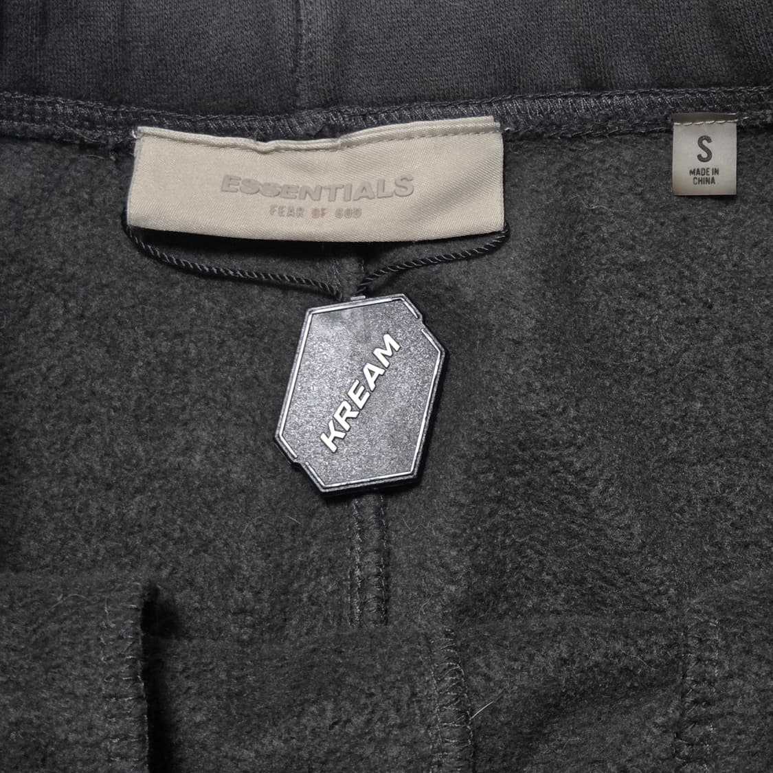 Fear of God Essentials 피오갓 에센셜 1977 스웨트  상품이미지4