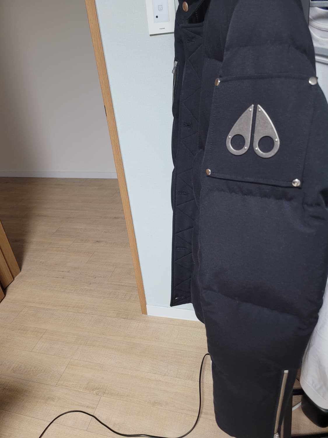 무스너클 남성 패딩 상품이미지2