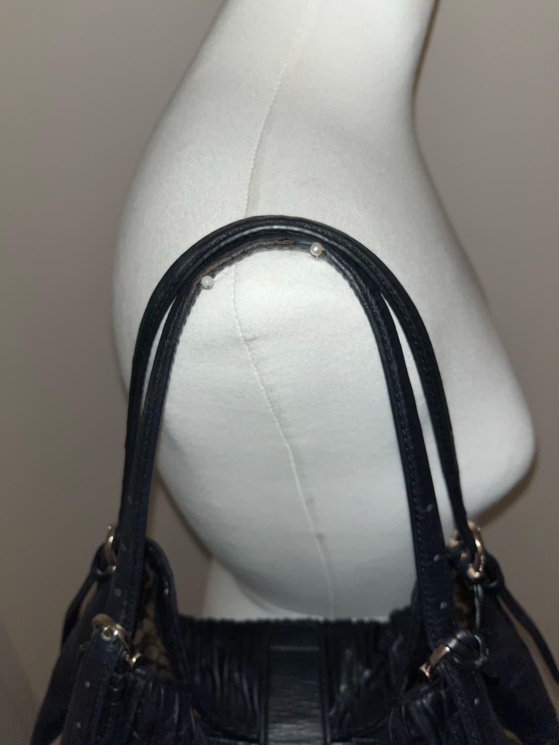 Coach Black Triangle Pedestal Bag 상품이미지7