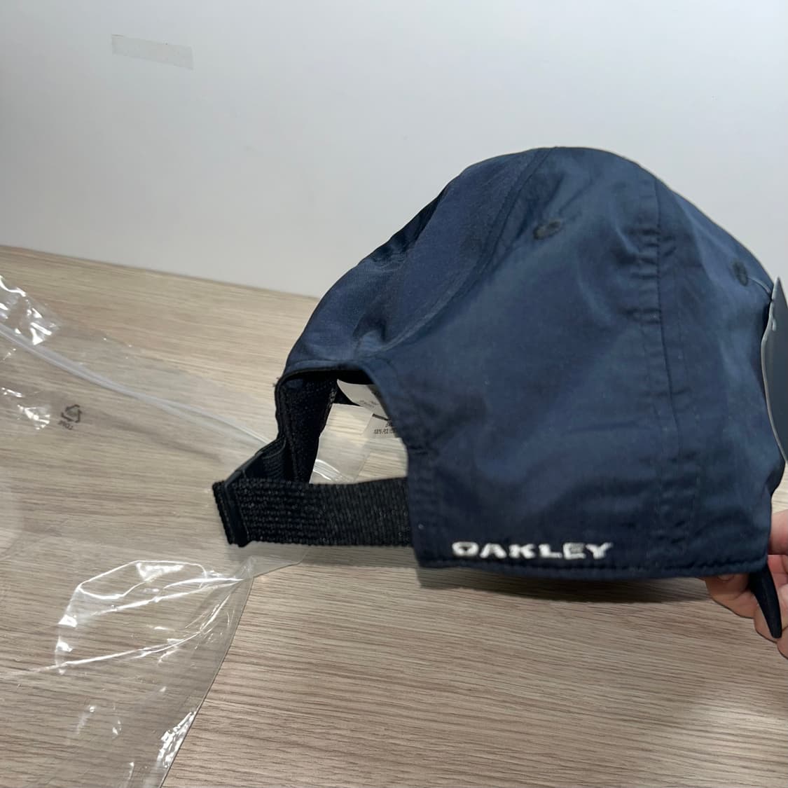 오클리 틴캔 LX 볼캡 블랙아웃 새상품 상품이미지3