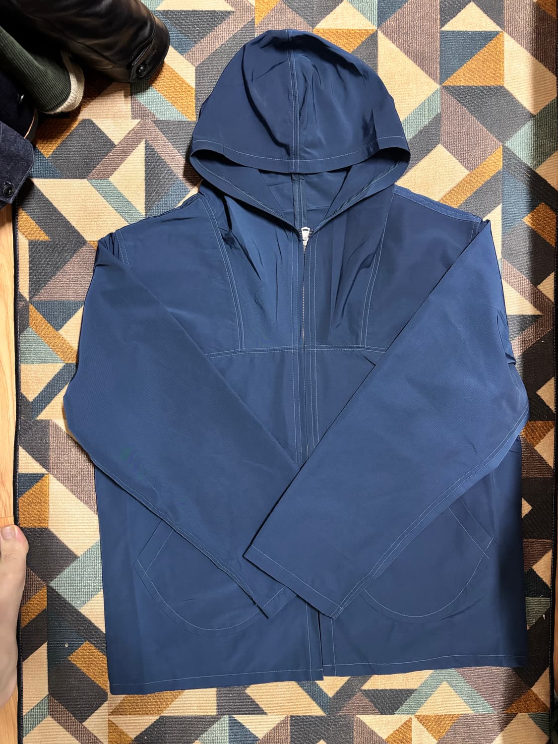 엣라코 마운틴 파카 44사이즈 판매합니다. 상품이미지1