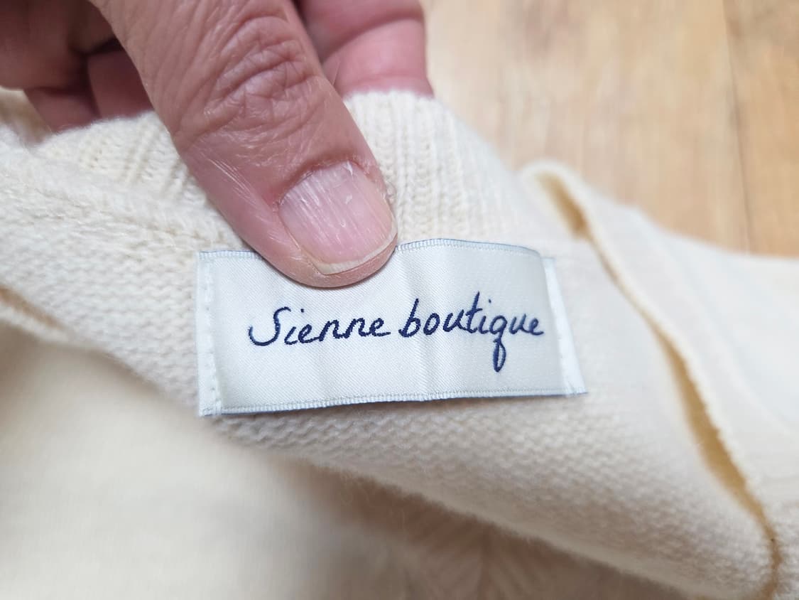 시엔느(SIENNE) 파인울 베스트니트 프리사이즈 상품이미지5