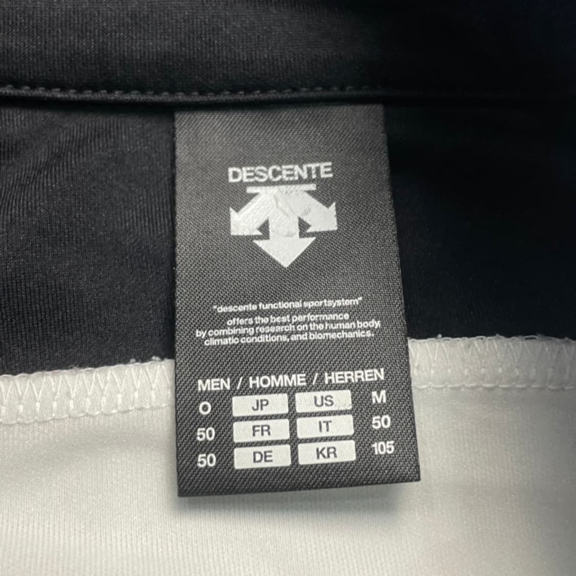 105 데상트 집업  상품이미지3