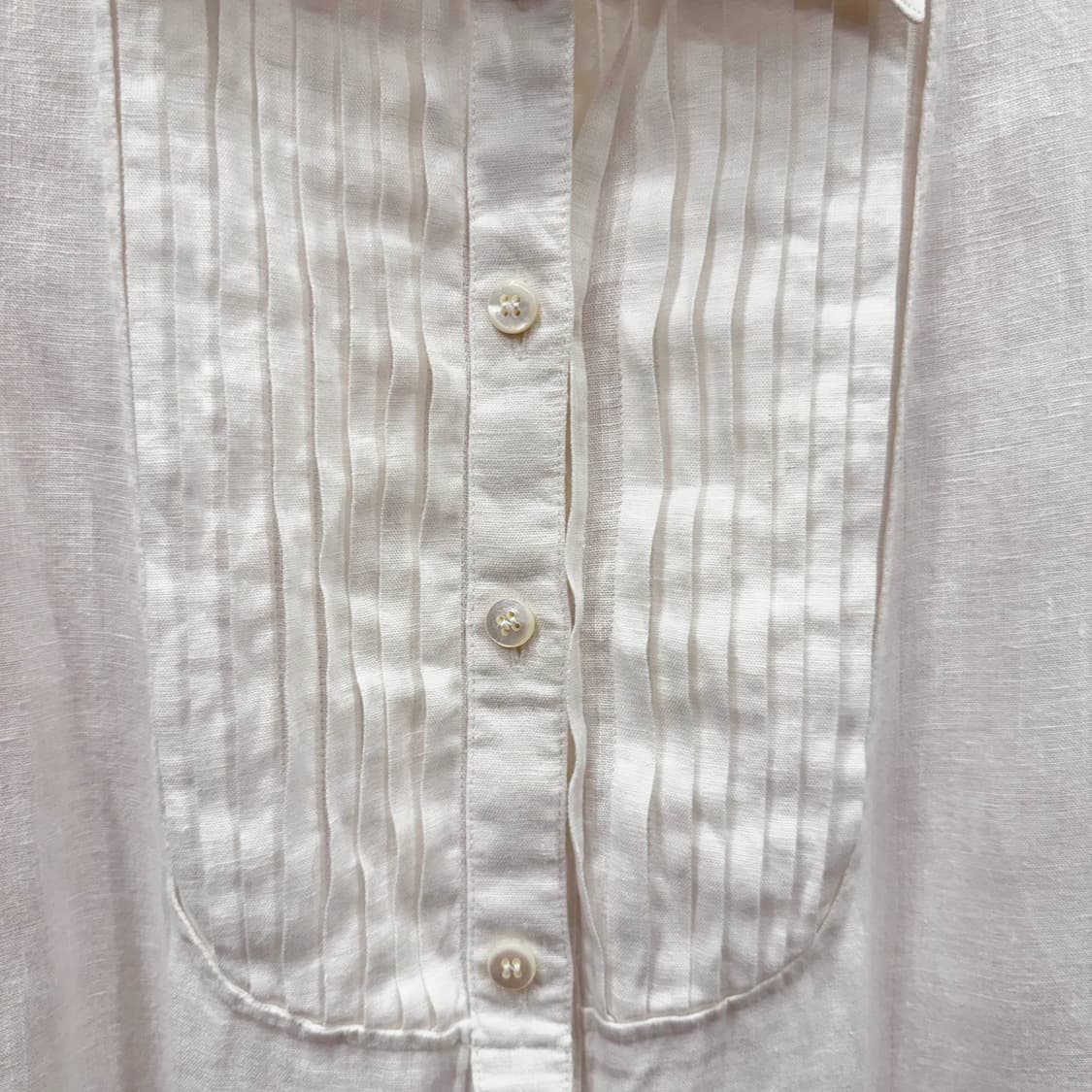 아르마니 콜레지오니 클래식 블라우스 버튼다운 플리츠 디테일 화이트 상품이미지6