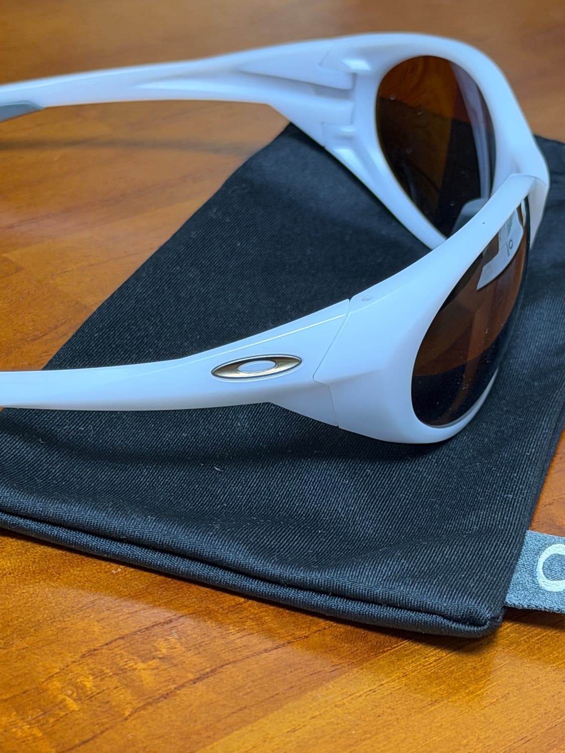 오클리 아이자켓 선글라스 (편광) 류준열 착용 상품이미지3