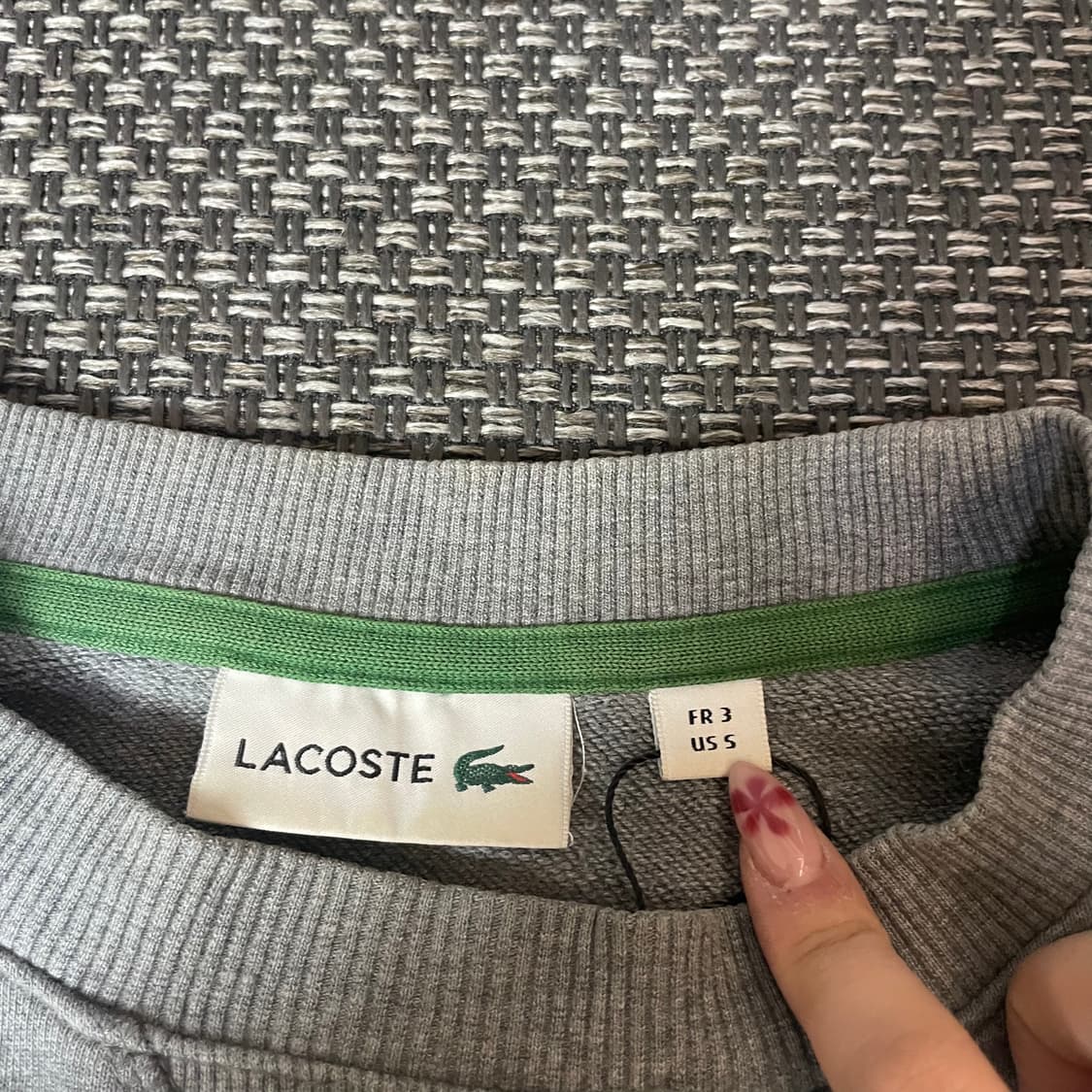 라코스테 빅패치 그레이 맨투맨 S 상품이미지4
