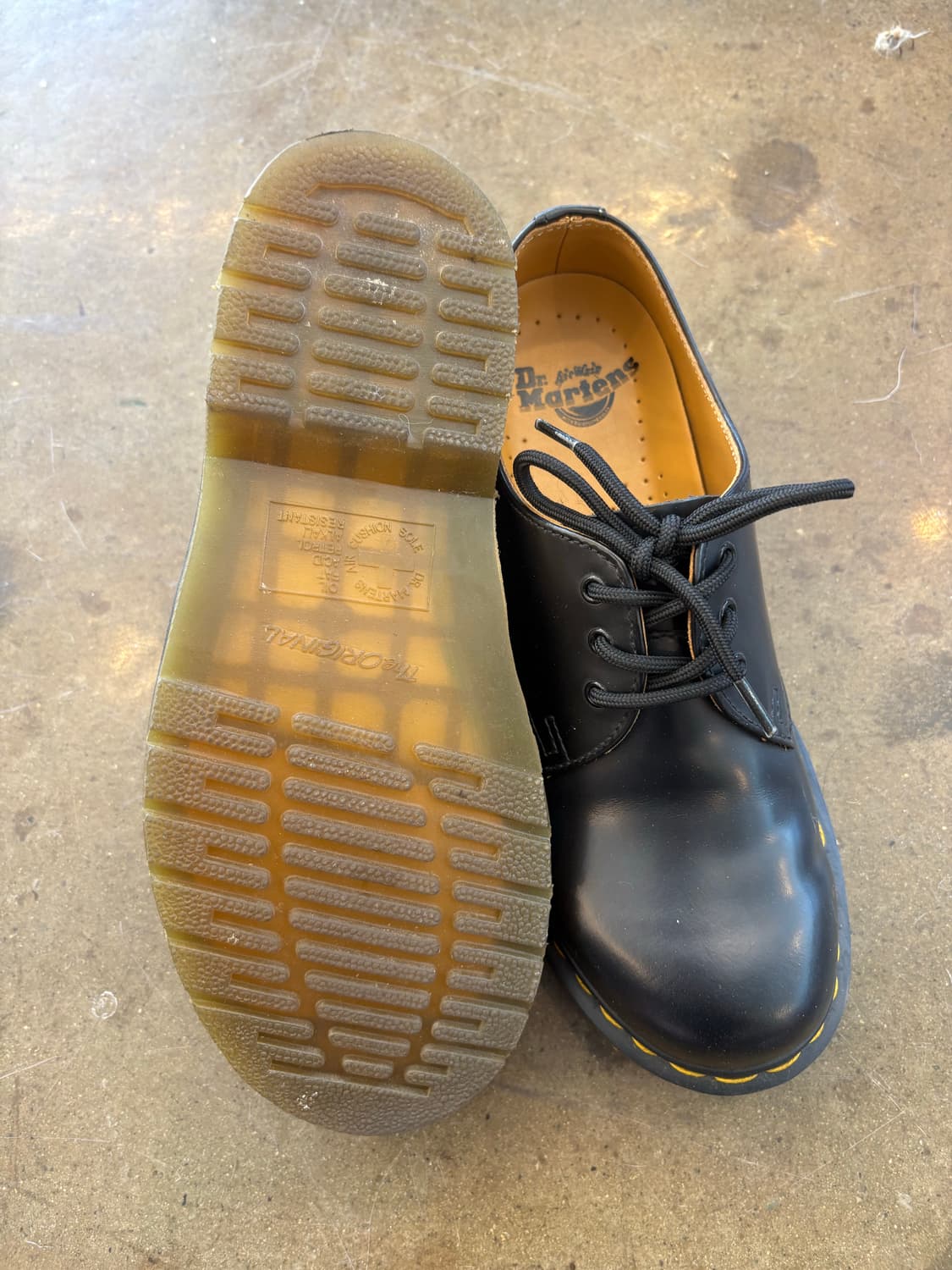 닥터마틴 1461 스무스 블랙 uk4 230 상품이미지3